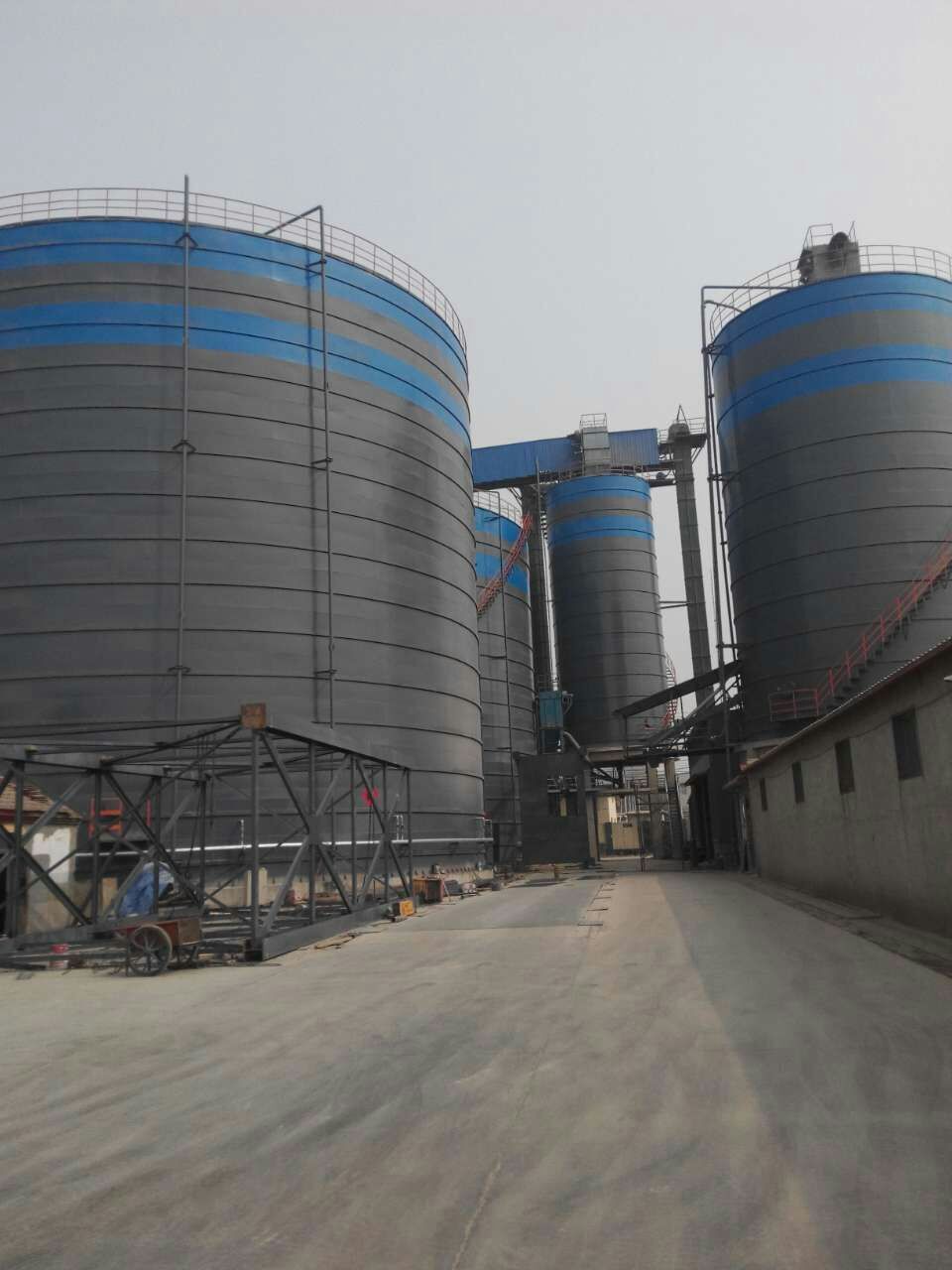 太子河粉煤灰储存库基础怎么建造